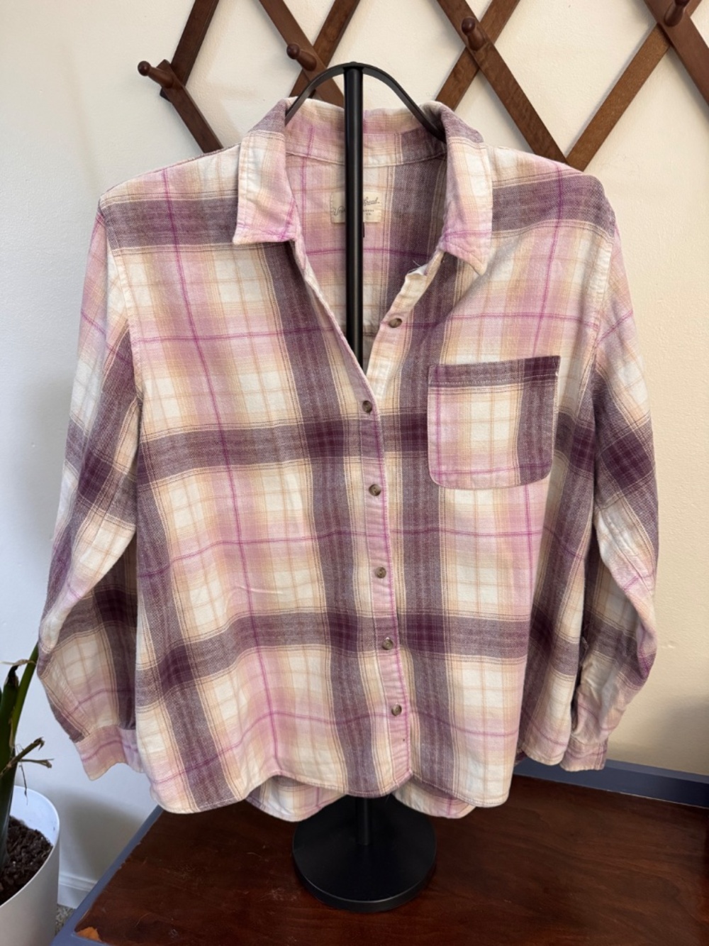 Flannels by Universal Thread Good Co. (2) - Picture 4 of 6